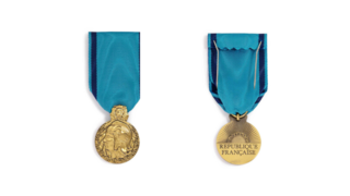 Médaille de la Jeunesse, des sports et de l'engagement associatif échelon bronze